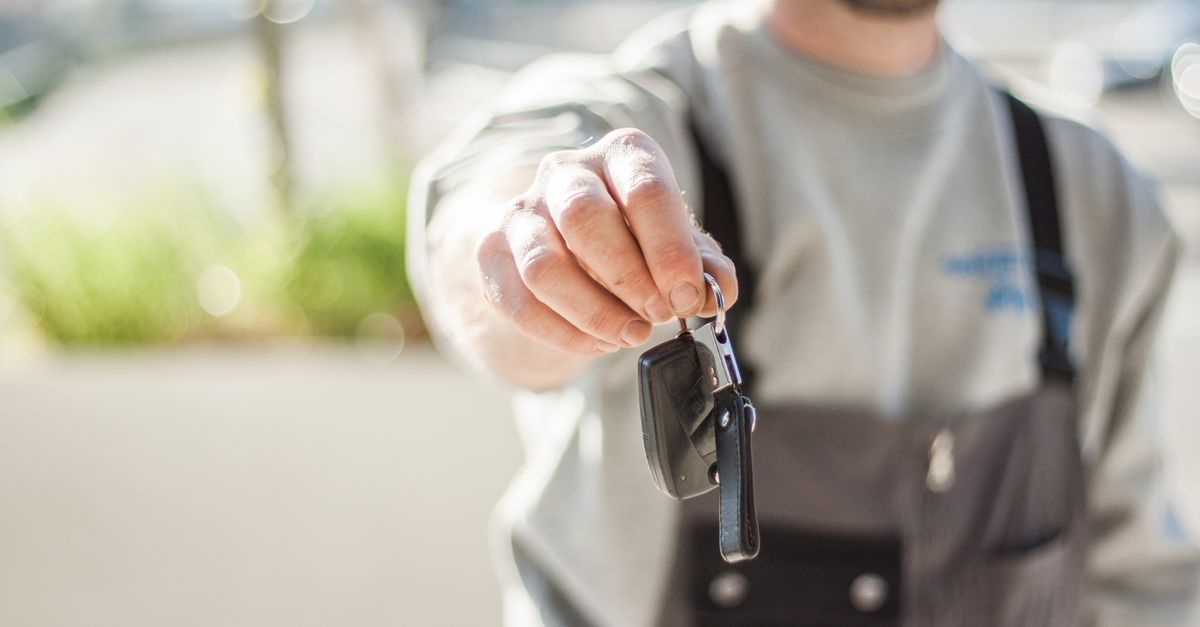 Hyundai car key fob — Maple Guard Locksmith Hamilton