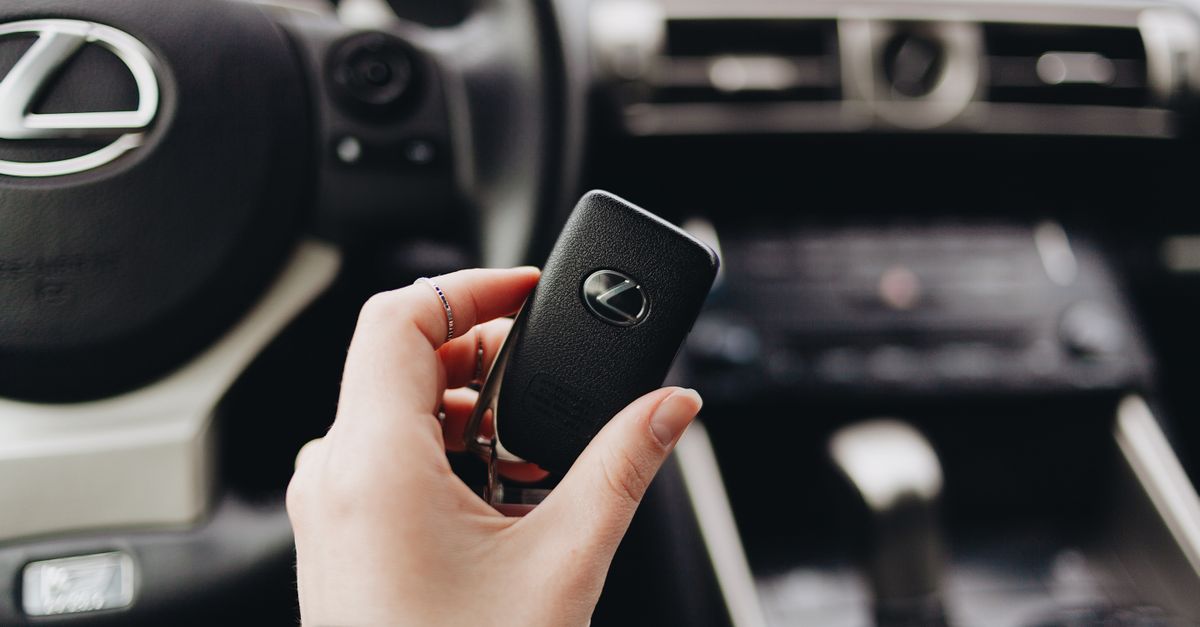 Toyota car key fob — Maple Guard Locksmith Hamilton