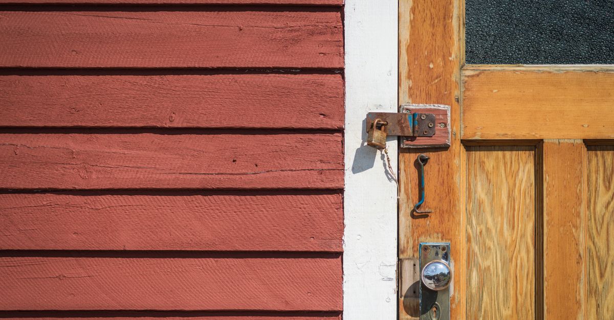 Deadbolt Installation — Maple Guard Locksmith Hamilton