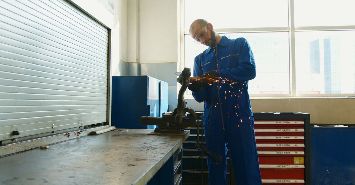 locksmith service technician — Maple Guard Locksmith Hamilton