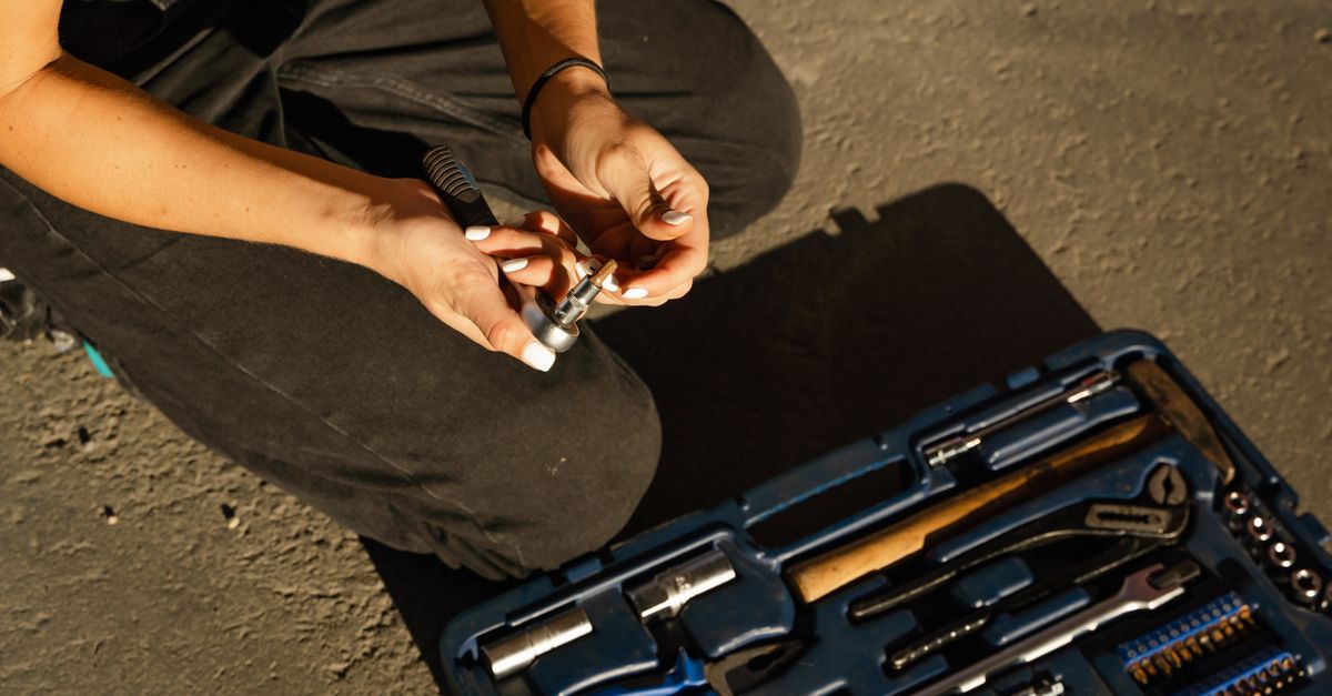 key maker professional — Maple Guard Locksmith Hamilton