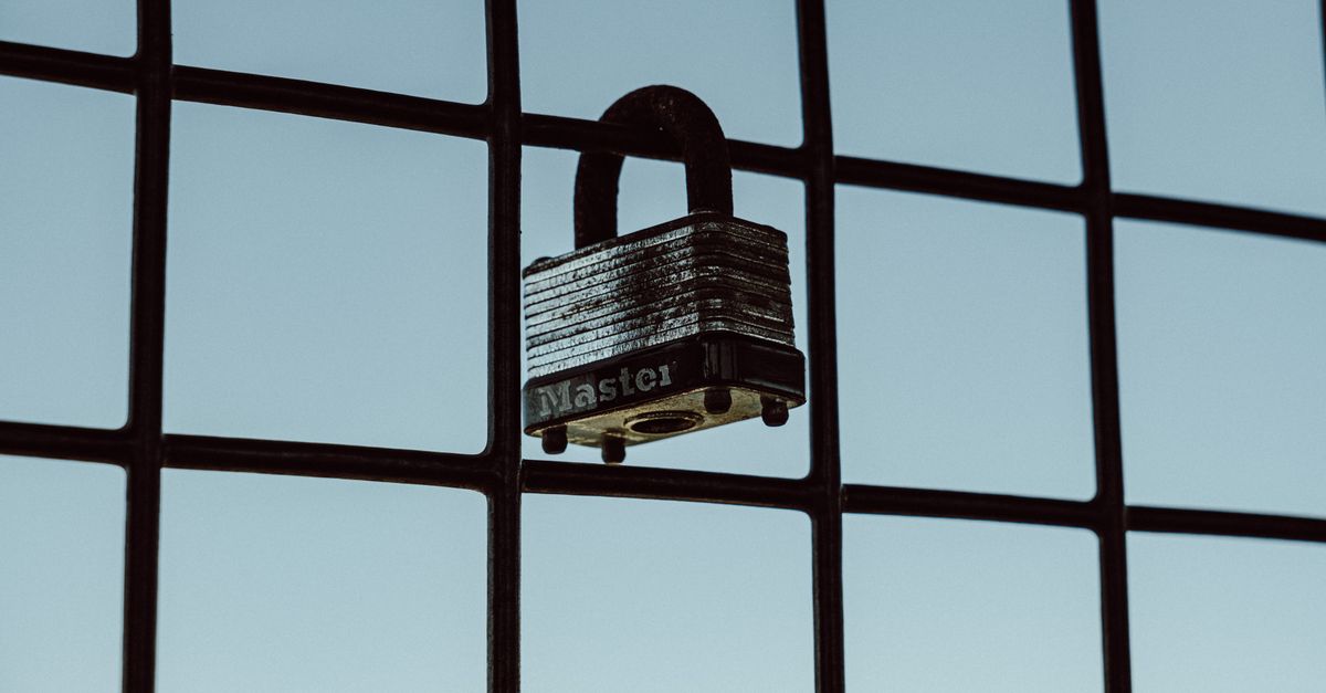 24-Hour Emergency Lockout Service: How the Process Works — Maple Guard Locksmith Hamilton